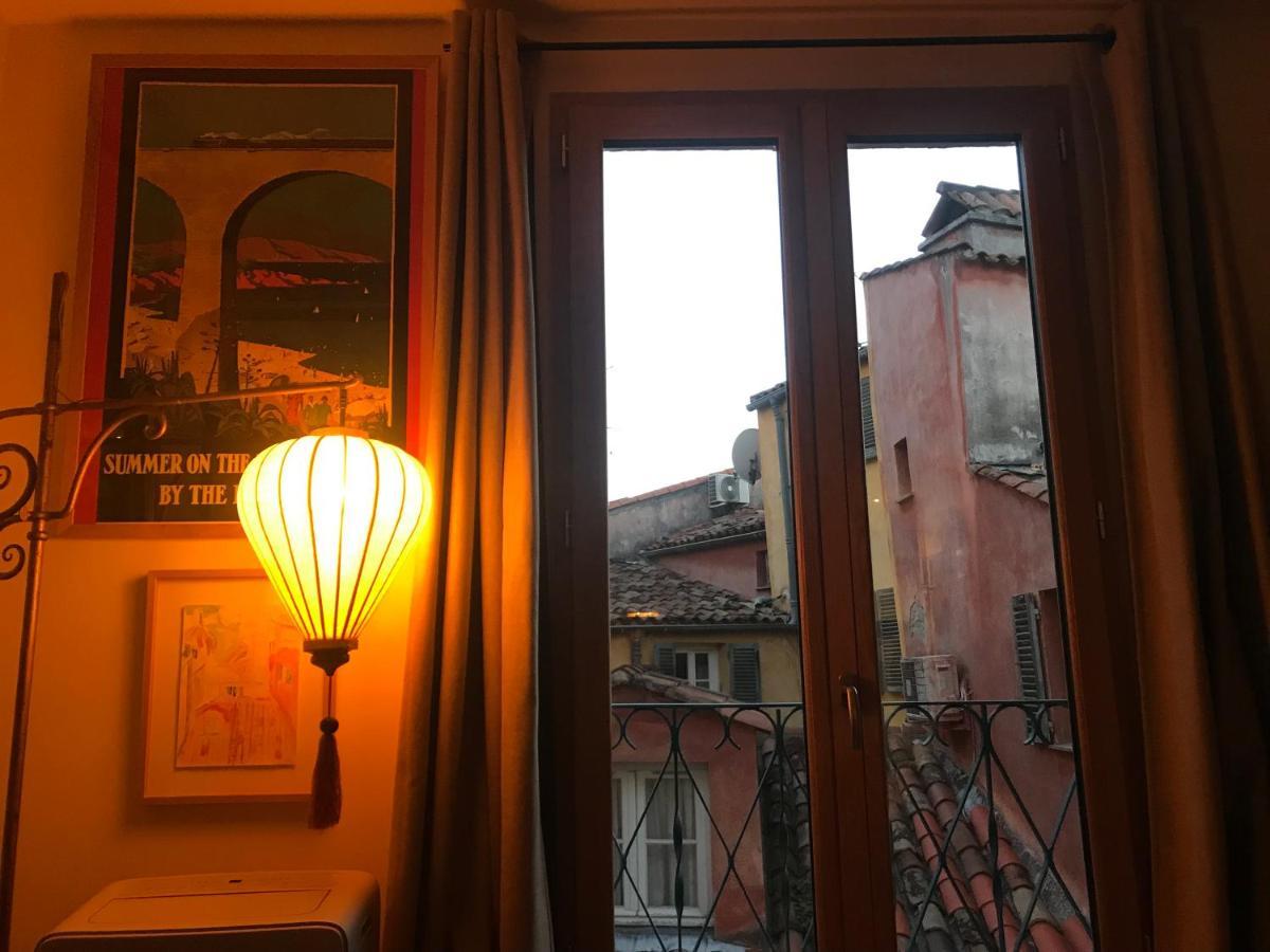Spacious And Bright Flat Close To The Beach : Heart Of Old Nice Exterior photo
